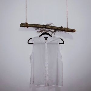 Cut off sleeve blouse